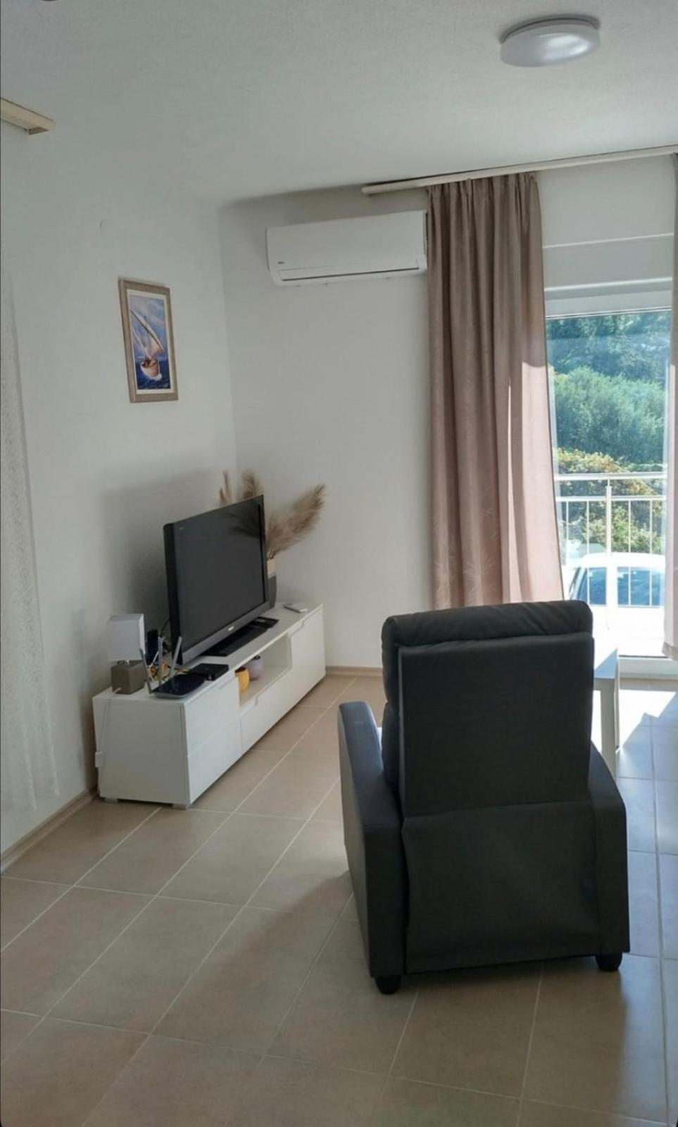 Milicevic * Gradac (Split-Dalmatia)