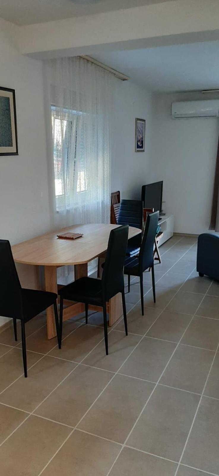 Milicevic Apartment Gradac (Split-Dalmatia)
